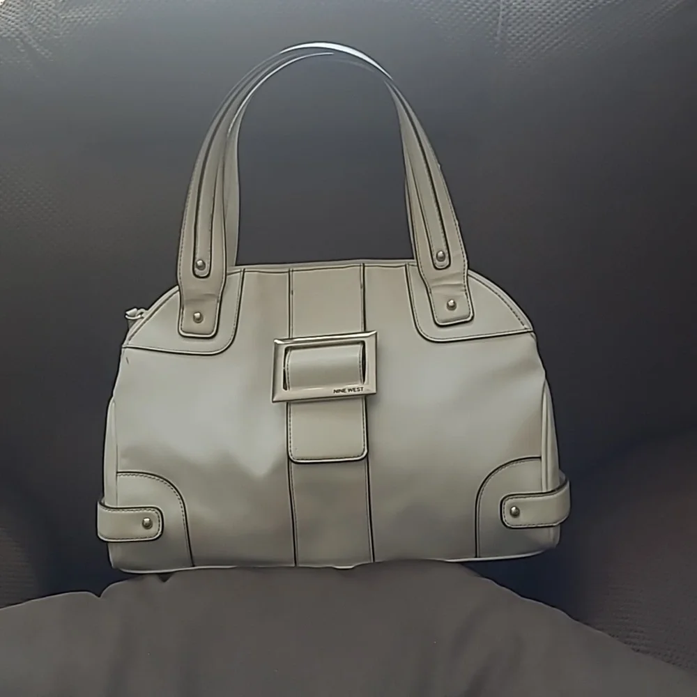 Purse - Picture 2 of 2